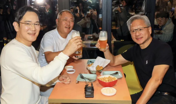 Read more about the article 젠슨 황 15년 만에 한국 방문 – 4조원 AI 투자